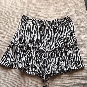 Zara Black and White Zebra High Waist Women's Skirt/Skort